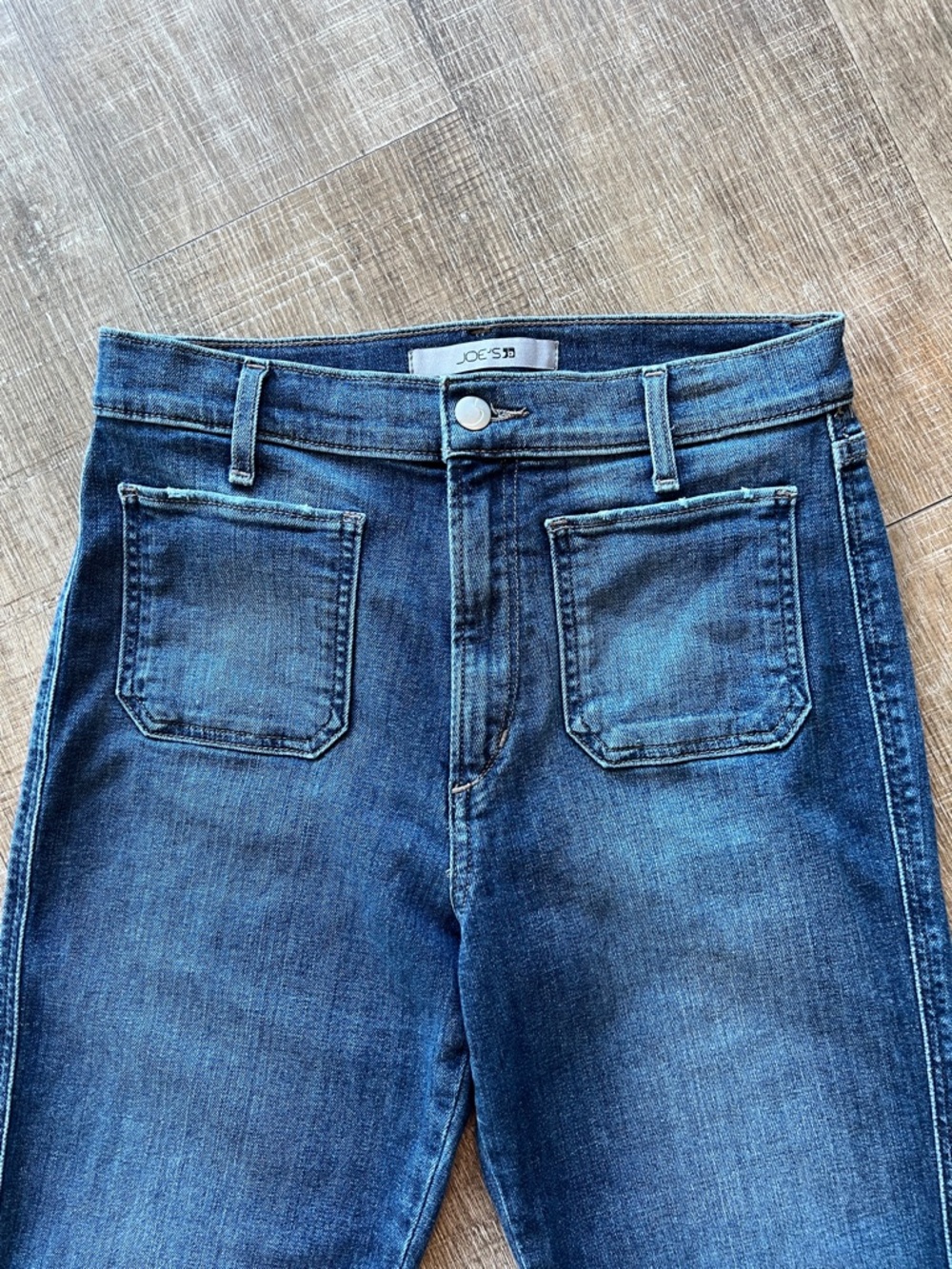 Joe's Jeans High-Rise Abilene Cropped Flare Jeans in Medium Blue size 27 - Picture 3 of 7